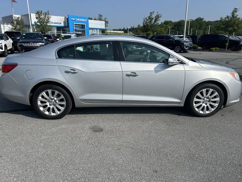 Used 2013 Buick LaCrosse Leather FWD image 8