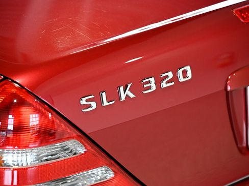 Used 2002 Mercedes-Benz SLK 320 w/ K4 Opt Pkg image 12