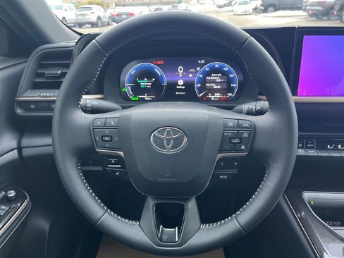 Certified 2026 Toyota Crown XLE image 14