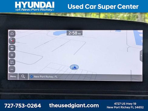Used 2024 Hyundai Elantra SEL FWD image 21