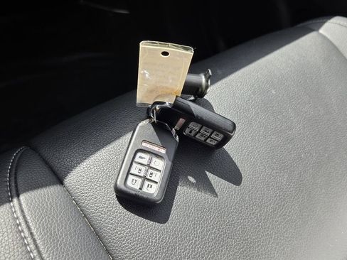 Used 2023 Honda Odyssey EX-L image 21