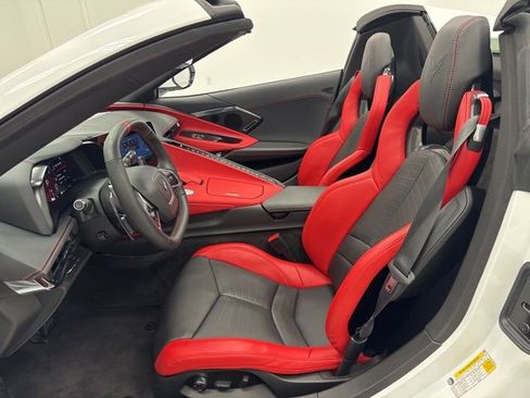 Used 2024 Chevrolet Corvette Stingray Preferred Conv w/ Stealth Interior Trim Package image 29