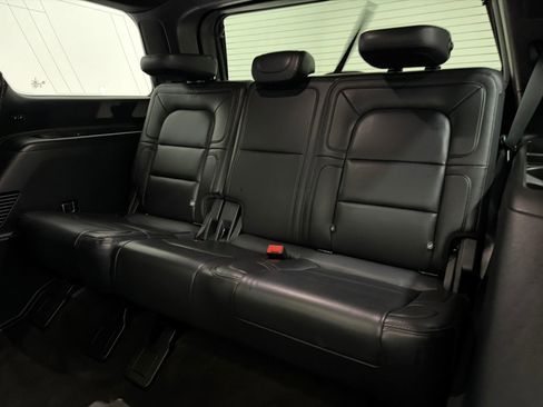 Used 2020 Lincoln Navigator Reserve w/ Luxury Package AWD/4WD image 20