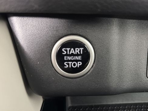 Certified 2023 Nissan Rogue SL AWD/4WD image 32