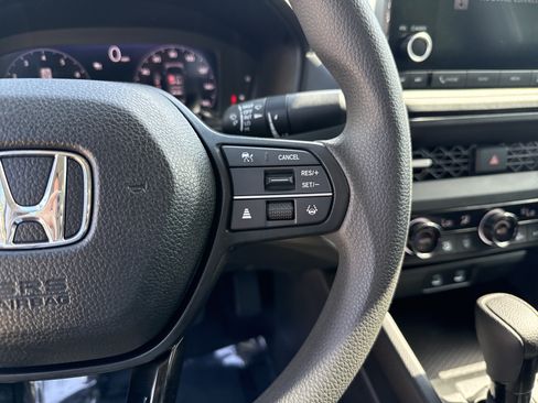 Used 2025 Honda Accord SE image 19