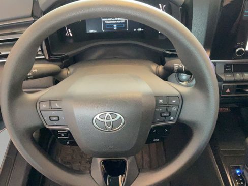 Certified 2025 Toyota Camry LE w/ Convenience Package FWD image 15