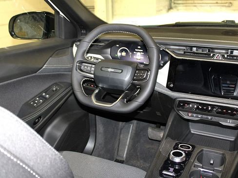 New 2026 Jeep Cherokee Laredo AWD/4WD image 13