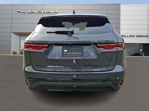 Used 2026 Jaguar F-PACE R-Dynamic S AWD/4WD image 7