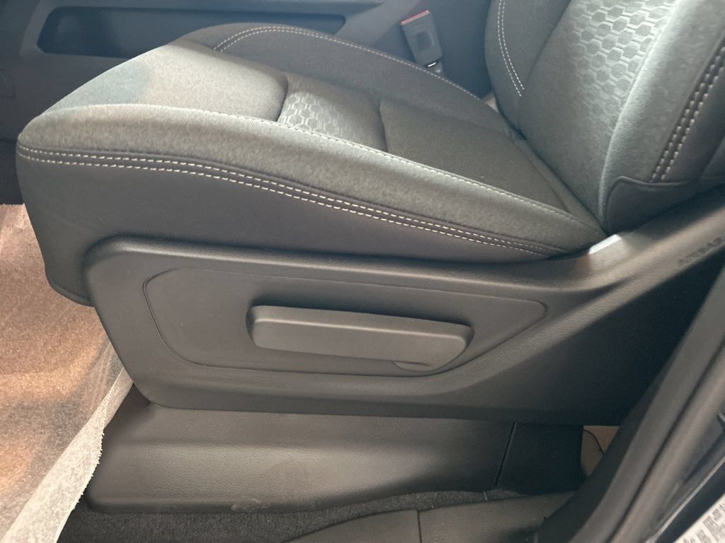 New 2025 RAM 1500 Tradesman AWD/4WD image 37