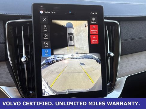 Certified 2025 Volvo XC90 B6 Plus image 24