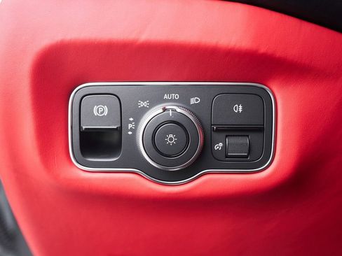 Used 2023 Aston Martin V12 Vantage image 52