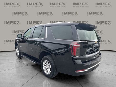 Used 2025 Chevrolet Tahoe LT AWD/4WD image 3