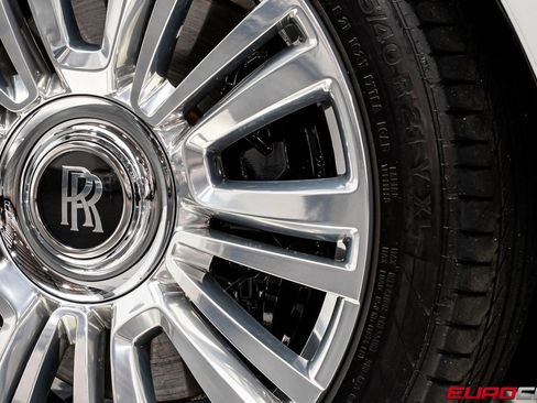 Used 2022 Rolls-Royce Ghost w/ Ghost Package image 22