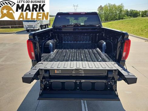 Used 2026 GMC Sierra 1500 SLT w/ SLT Premium Package AWD/4WD image 26