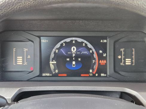 Used 2025 Toyota Tacoma SR5 AWD/4WD image 24