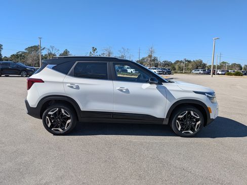 New 2026 Kia Seltos SX image 4