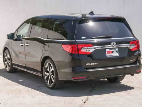 Used 2019 Honda Odyssey Elite image 7