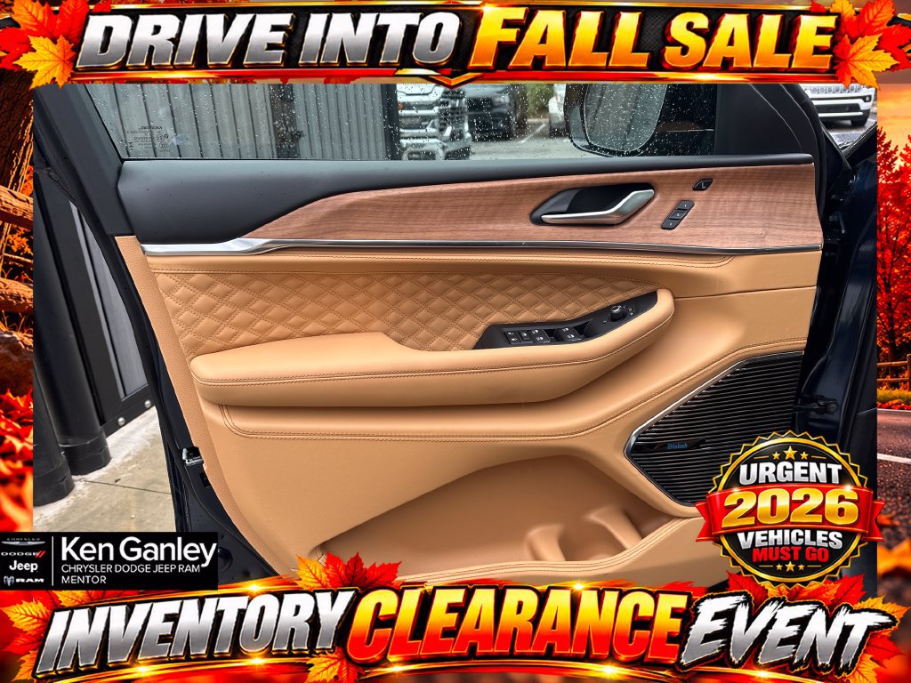 New 2027 Jeep Grand Cherokee Summit AWD/4WD image 11