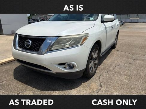 Used 2015 Nissan Pathfinder Platinum FWD image 3