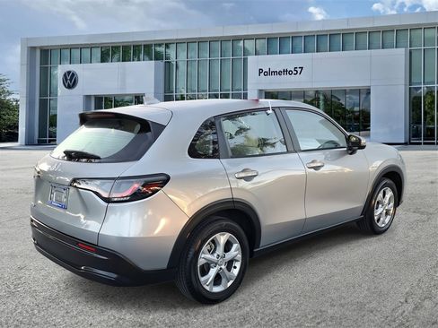 Used 2024 Honda HR-V LX image 4