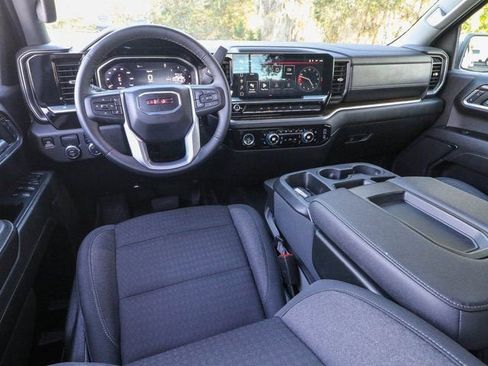 Used 2024 GMC Sierra 1500 SLE RWD image 17