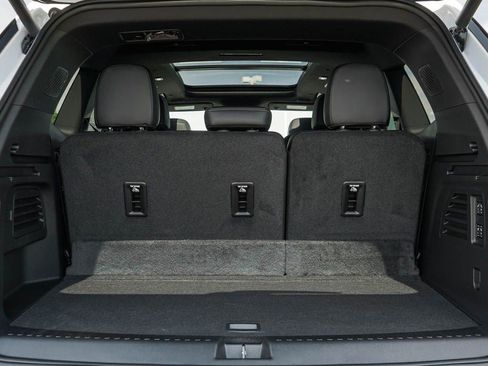 New 2026 Buick Enclave Sport Touring w/ Power Package AWD/4WD image 8