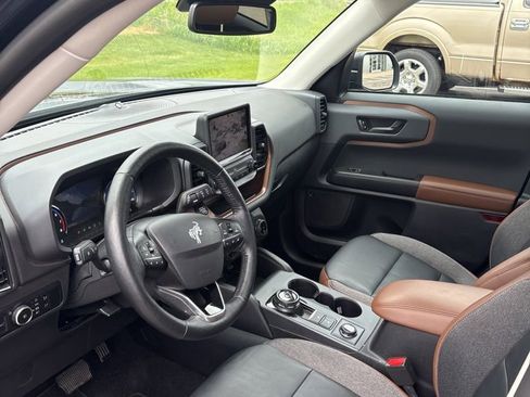 Used 2023 Ford Bronco Sport Outer Banks w/ Tech Package AWD/4WD image 9