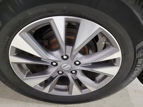 Used 2017 Nissan Murano Platinum image 29