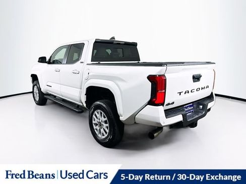 Used 2025 Toyota Tacoma SR5 w/ SR5 Upgrade Package AWD/4WD image 6