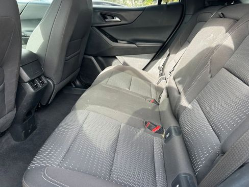 Used 2025 Chevrolet Equinox LT FWD image 14