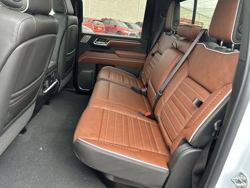 New 2026 GMC Sierra 3500 Denali Ultimate w/ LPO, Black Badging Package AWD/4WD image 27