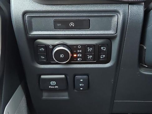 Used 2025 Ford F150 Raptor AWD/4WD image 23