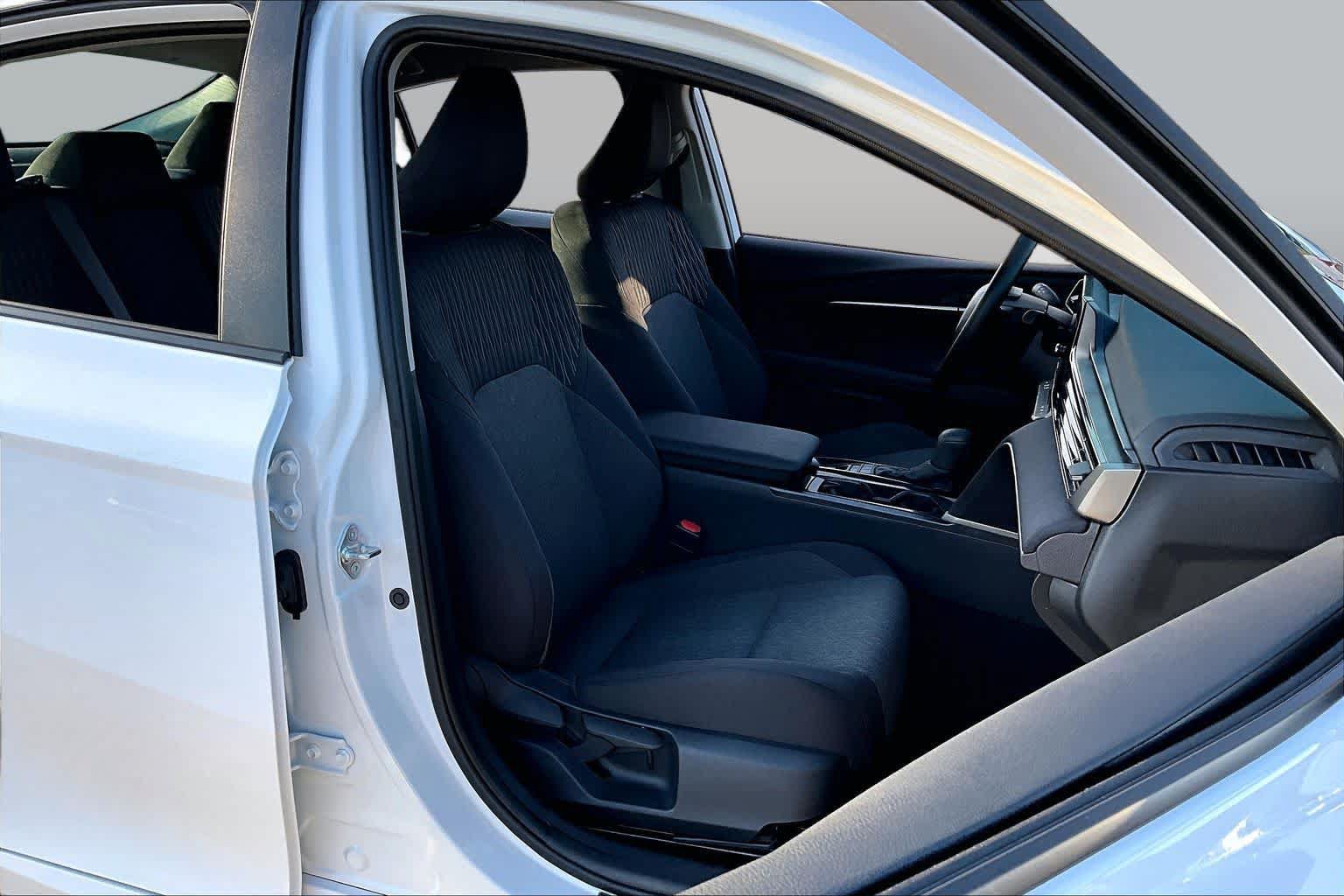 Used 2026 Toyota Camry LE w/ Convenience Package FWD image 9