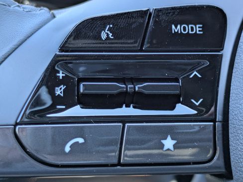New 2026 Hyundai Elantra Sport FWD image 25