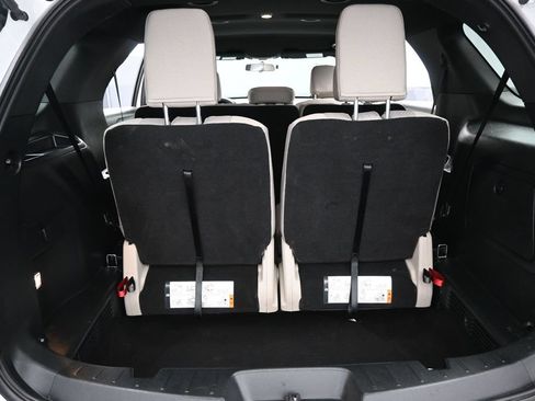 Used 2018 Ford Explorer 4WD image 28