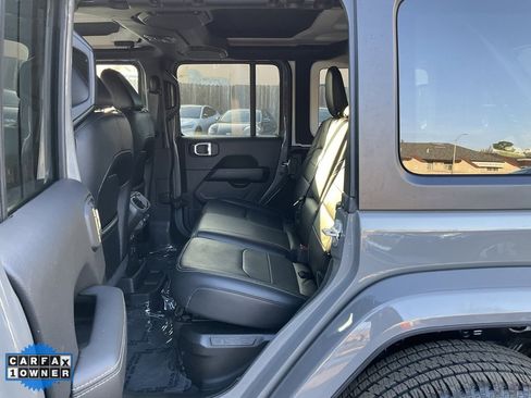 Used 2022 Jeep Wrangler Unlimited Sahara w/ Cold Weather Group image 7