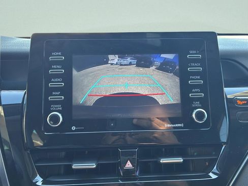 Used 2021 Toyota Camry LE image 30