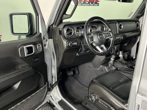 Used 2022 Jeep Gladiator Overland w/ Popular Equipment Package AWD/4WD image 23