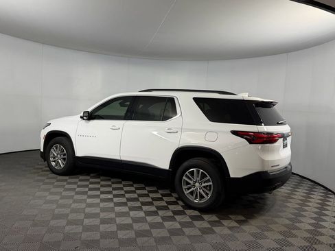 Used 2023 Chevrolet Traverse LT image 8