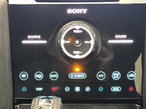 Used 2016 Ford Taurus SHO w/ Equipment Group 401A AWD/4WD image 18