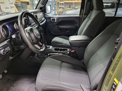 Used 2020 Jeep Wrangler Unlimited Sport AWD/4WD image 43