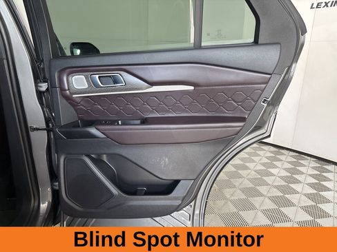 Used 2025 Ford Explorer Platinum w/ LUX Leather Package image 23
