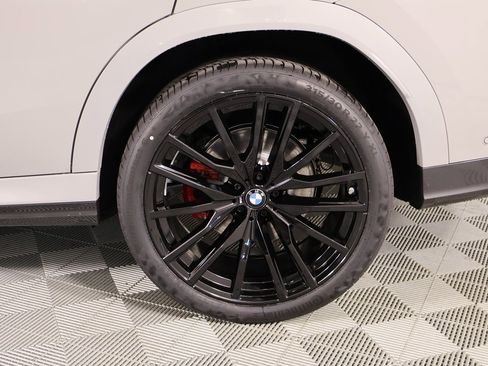 New 2026 BMW X6 xDrive40i w/ Climate Comfort Package image 19