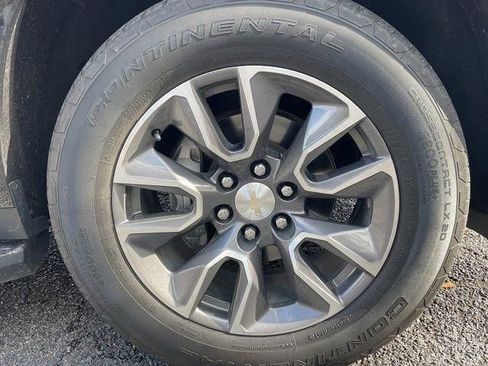 Used 2023 Chevrolet Tahoe LT w/ Luxury Package image 14