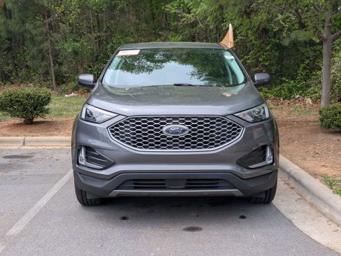 Certified 2023 Ford Edge SEL w/ Convenience Package AWD/4WD image 7