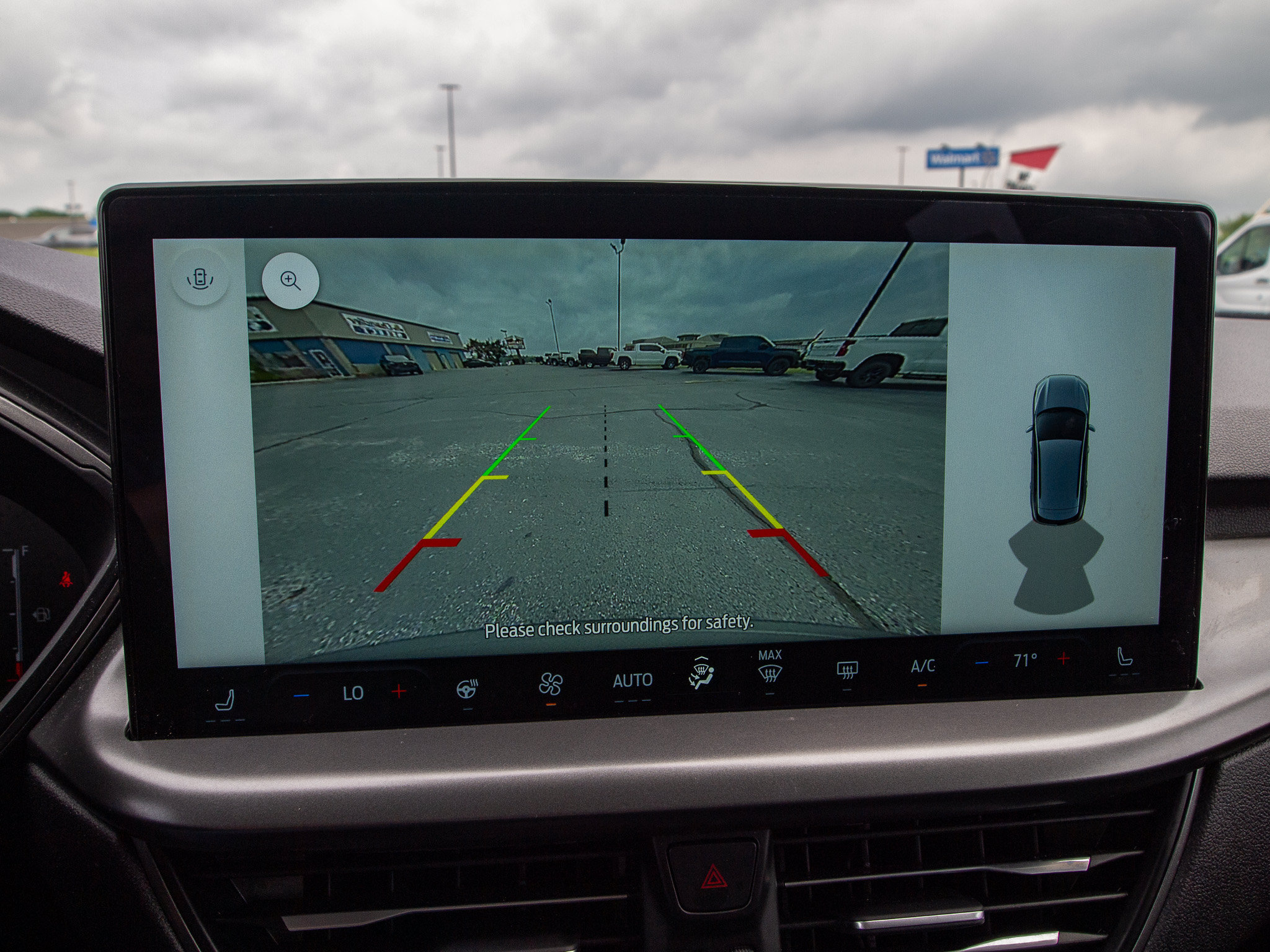 Used 2025 Ford Escape SE FWD image 17
