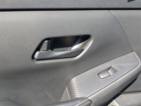 Used 2024 Nissan Sentra SV image 26