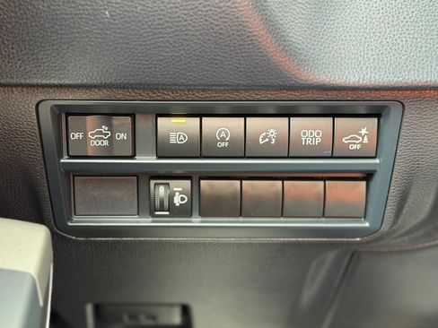 Used 2025 Toyota Tundra SR5 w/ SR5 Premium Package image 27