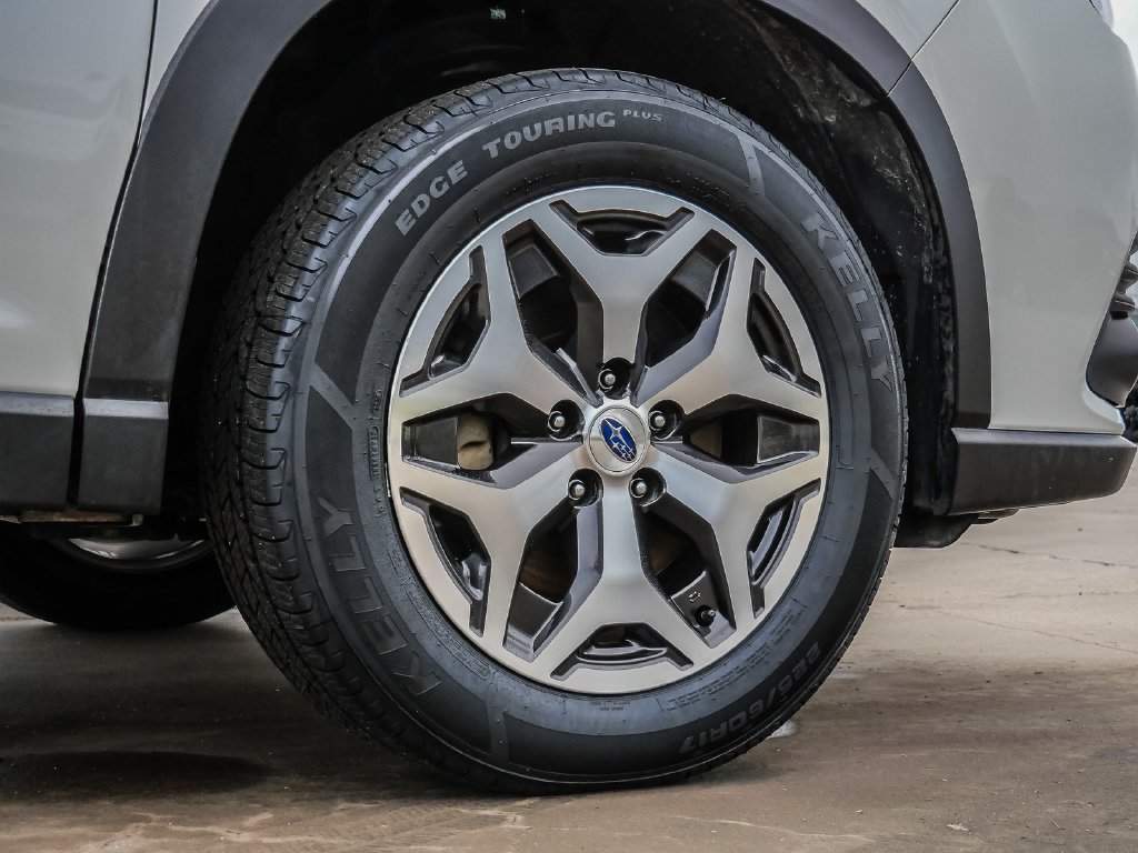 Used 2022 Subaru Forester Premium AWD/4WD image 9