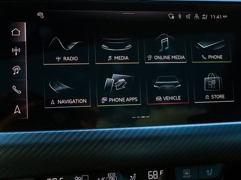 Used 2024 Audi e-tron GT Premium Plus image 22